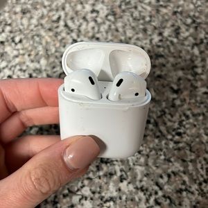 Apple AirPods